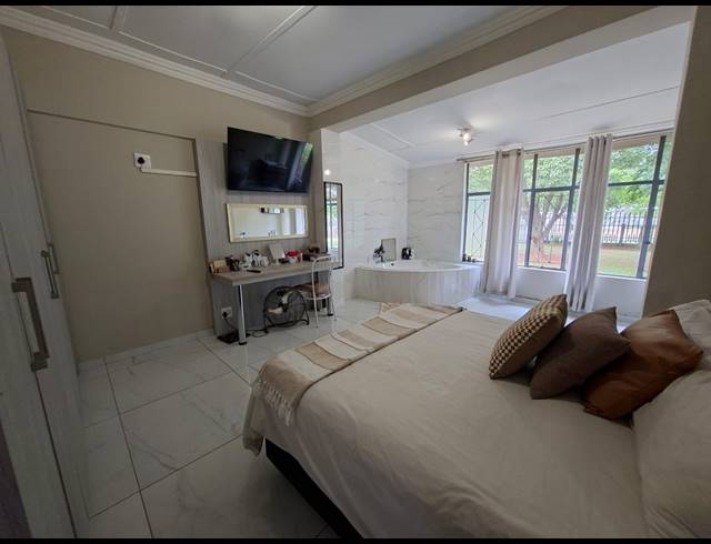 3 BEDROOM HOUSE FOR SALE IN THREE RIVERS